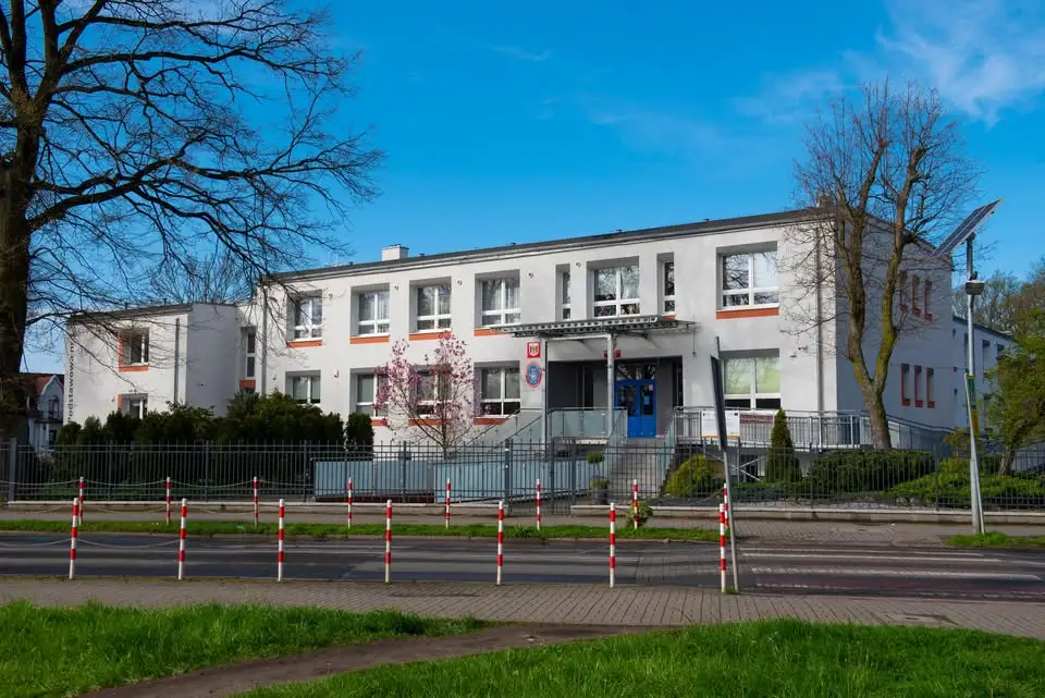 Kompletna wyprawka szkolna dla pierwszoklasisty – lista niezbędnych przyborów