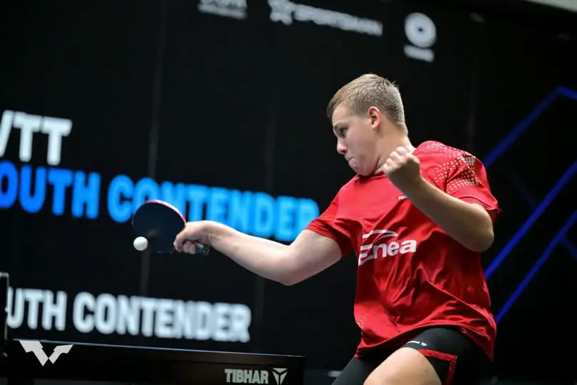 Patryk Żyworonek triumfuje w Pucharze Świata Juniorów w tenisie stołowym
