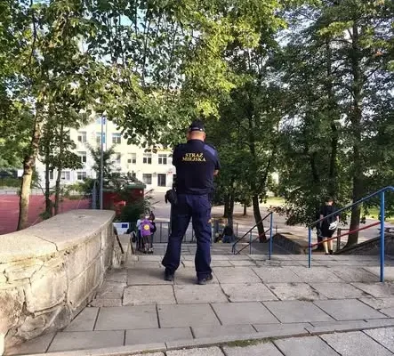 Bezpieczna droga do szkoły: Straż Miejska patroluje okolice placówek oświatowych