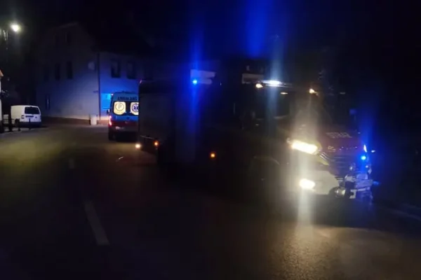 Nocna interwencja służb w Babimoście – otwarcie mieszkania przy ul. Rynek