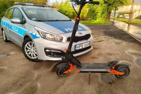 Zielona Góra: 19 zdarzeń z hulajnogami elektrycznymi od początku roku. 13-latek wjechał pod samochód