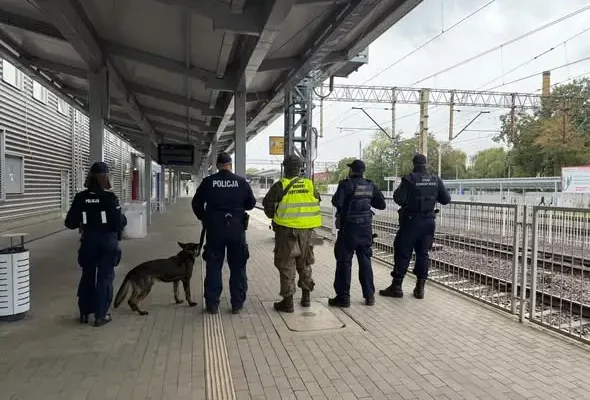 Rail Action Week: zielonogórscy policjanci dbają o bezpieczeństwo na kolei
