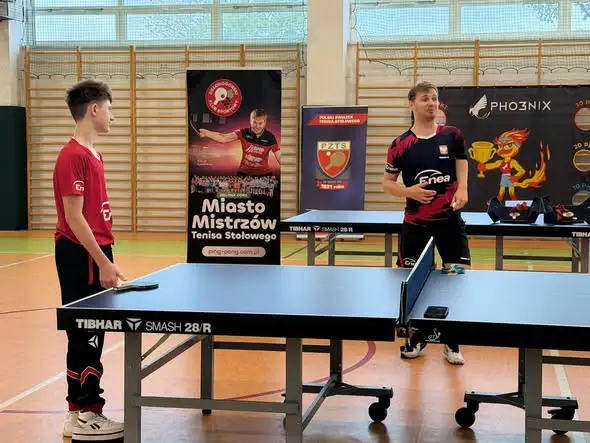 Paraolimpijczyk Piotr Grudzień spotkał się z uczniami w Niwiskach