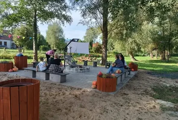 Dzień Sąsiada w Bojadłach – wspólne świętowanie przy remizie strażackiej