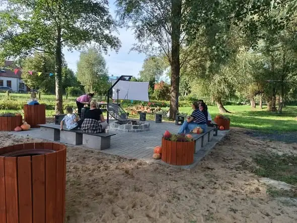 Dzień Sąsiada w Bojadłach – wspólne świętowanie przy remizie strażackiej